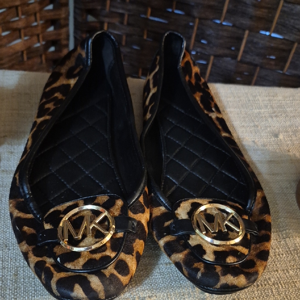 Michael Kors Black and Brown Leopard Flats